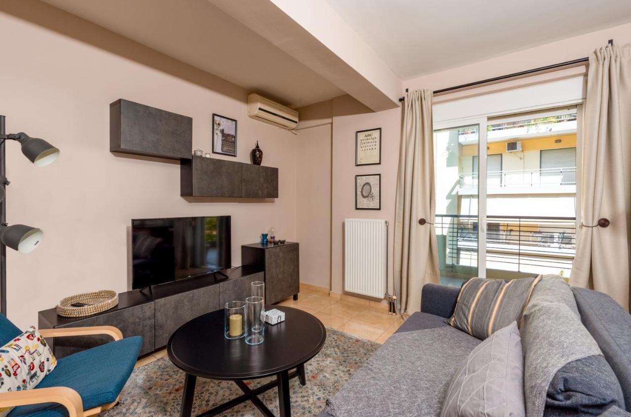Eleni'S Modern Apartment Volos Exterior photo